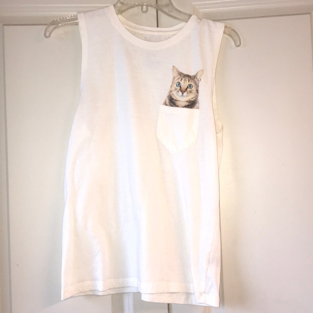 Graphic tank